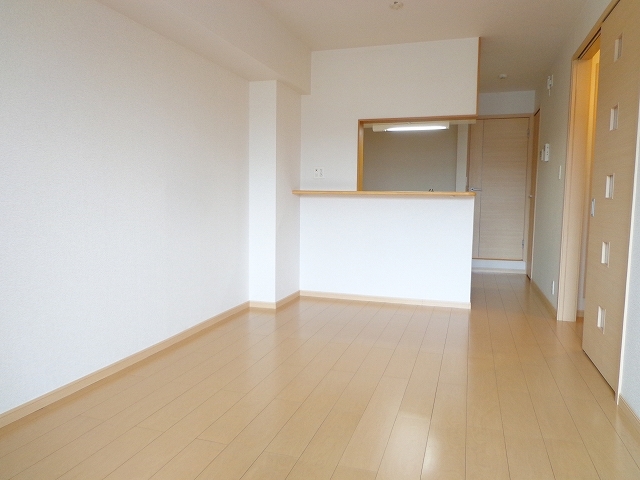 オーヴェスト２号館 リビング