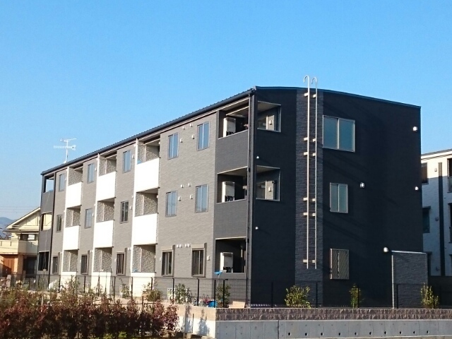 フロムワン 外観