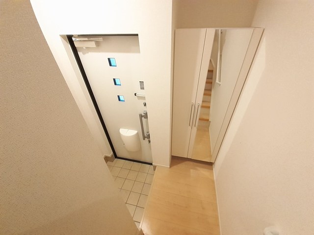 フロムワン 玄関