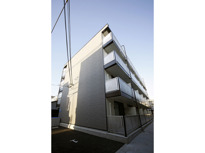 レオパレス中川西 外観