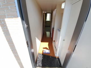 レオパレスＦⅡ 玄関