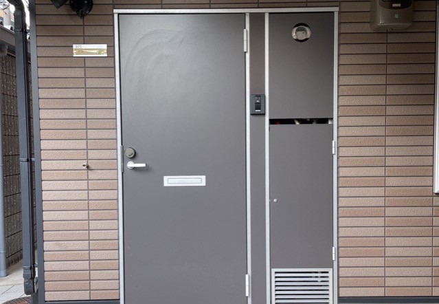 レオネクストアヴリール九条 玄関