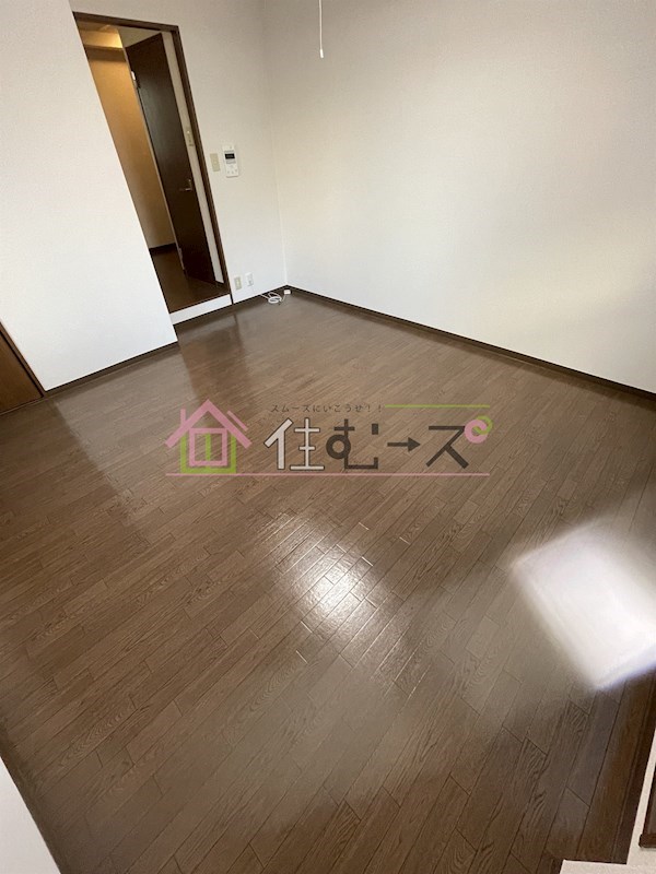 本町井出ビル リビング