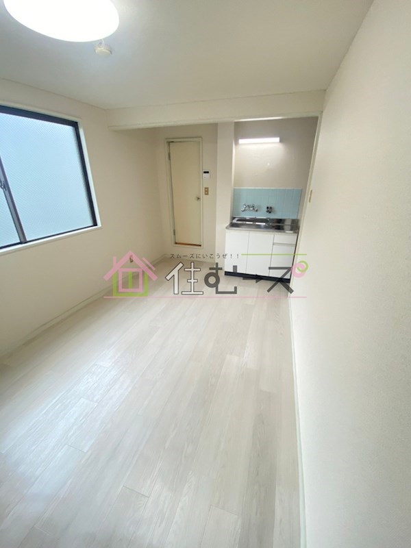 大栄興産ビル リビング