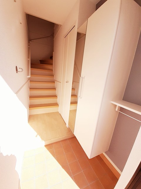 リヘイマナ 玄関