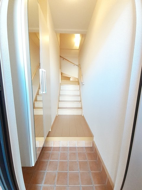 ベッラカ－サ 玄関