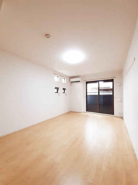 マンション　フェリーチェ リビング