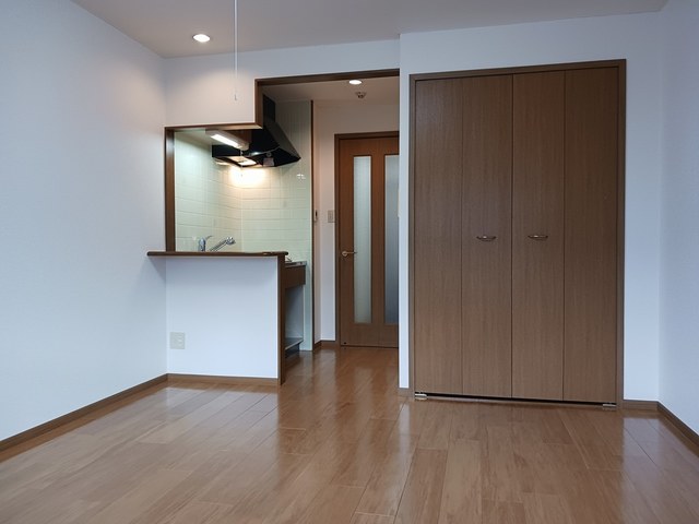 シャルマンロード リビング