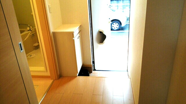 ゴールドクレスト雁屋南　弐番館 玄関