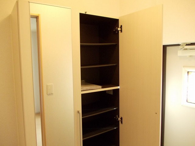 讃良レジデンス 玄関