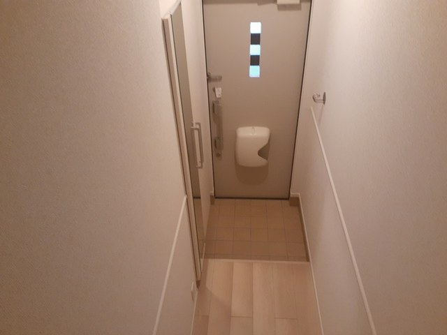 メゾン　エインシェントⅢ 玄関