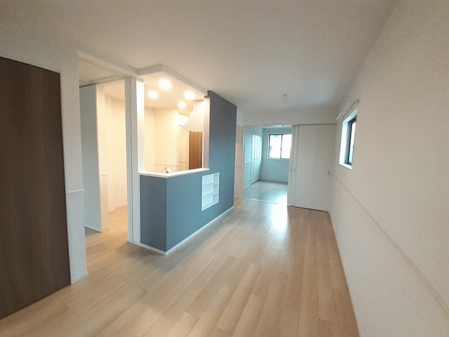 メゾン　エインシェントⅢ リビング