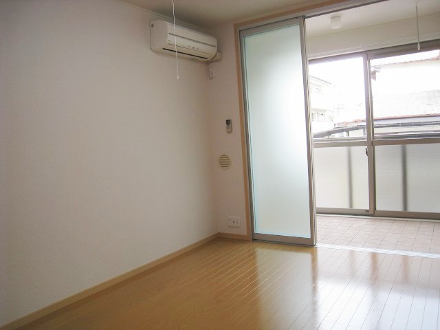 ダイアナ　レイク リビング