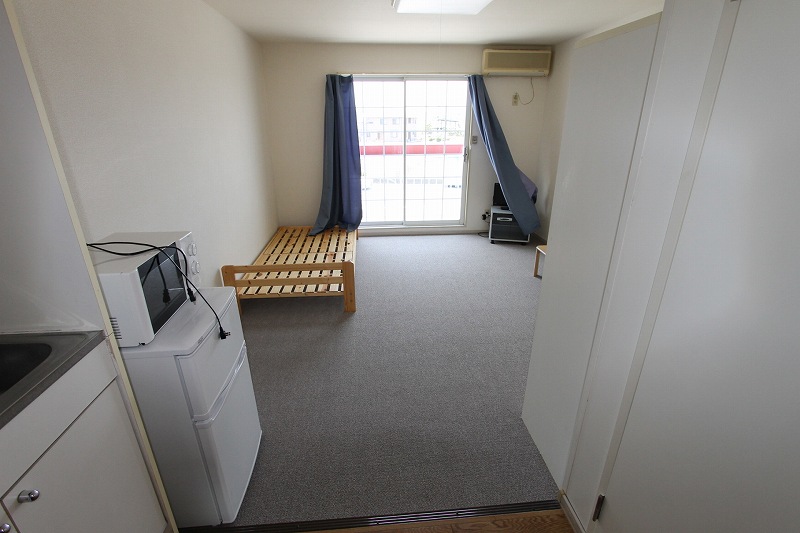 レオパレスセンナン リビング