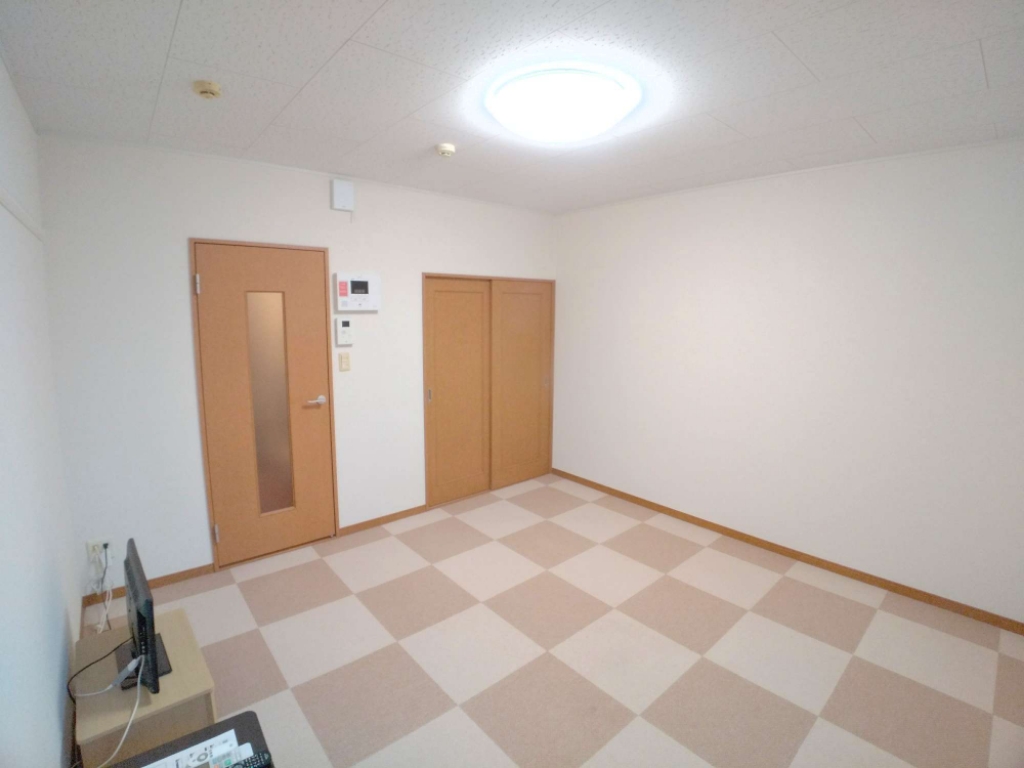 レオパレス外環富田林Ⅲ ベッドルーム