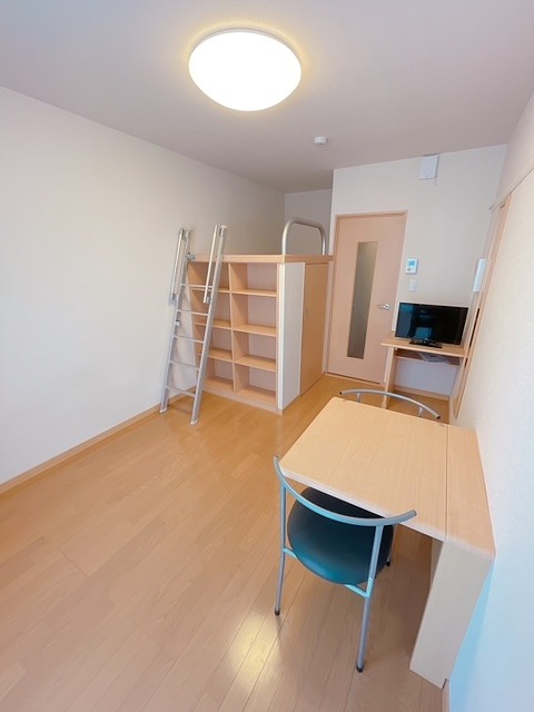 レオパレス鳴尾Ｂ ベッドルーム