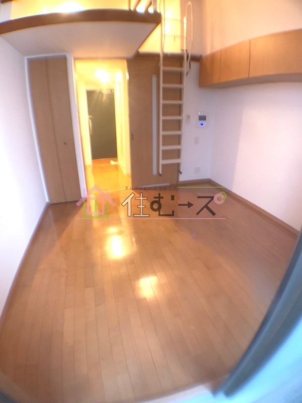 エステムコート梅田東アクアパレス リビング