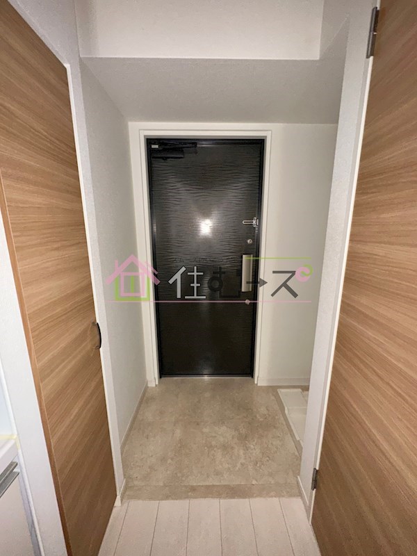 スプランディッド難波 玄関