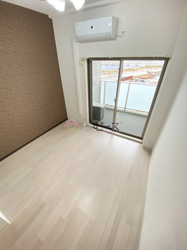 ワールドアイ梅田WEST ベッドルーム