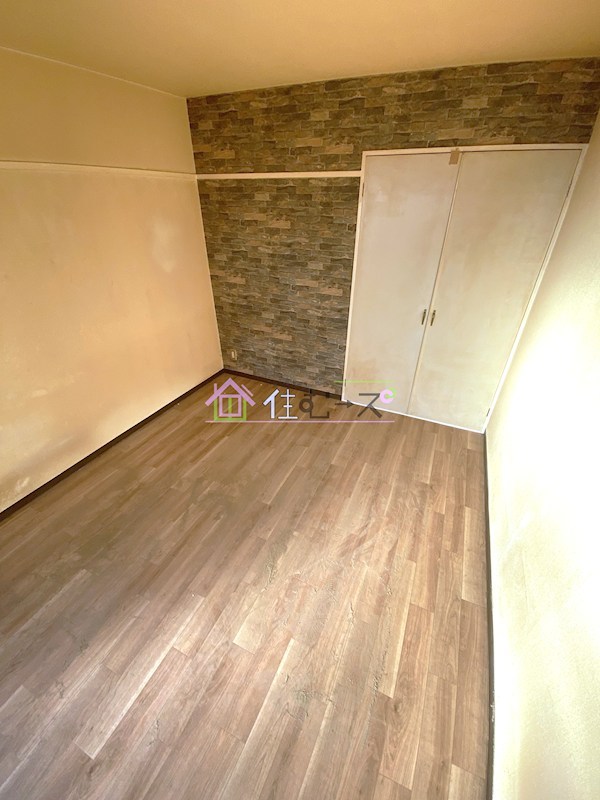 ガナス リビング