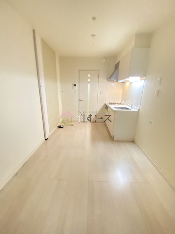 アクロス大和田アパートメントⅣ リビング