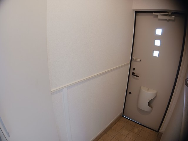 アップ　フィールド　タウンＡ 玄関