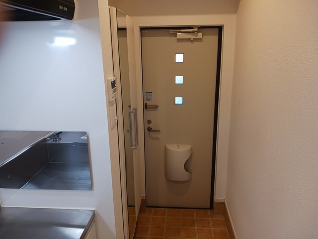 グラース宝塚 玄関