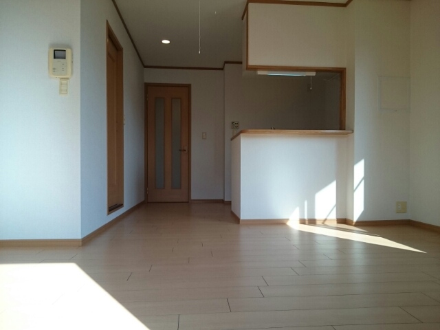 キングスコート桑津 リビング