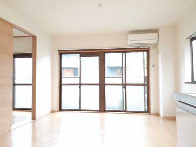 フリーダム武庫の里Ⅲ リビング