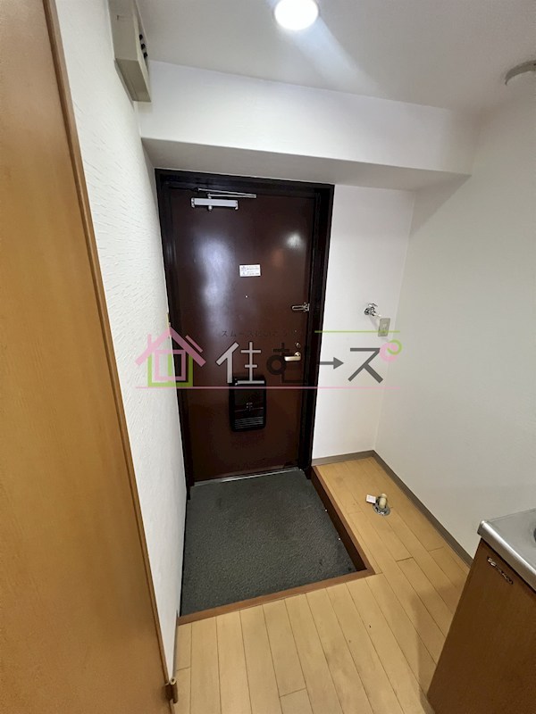 フローライト長居 玄関