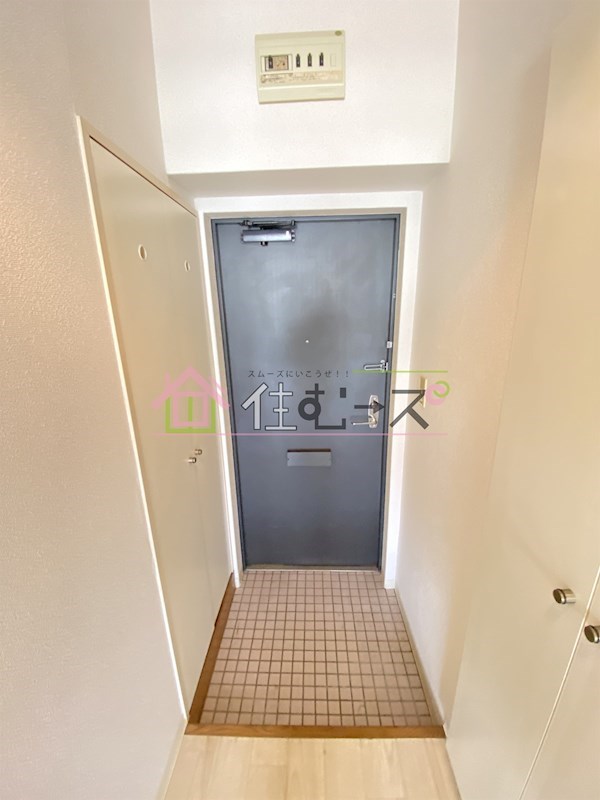 日興パレス都島 玄関