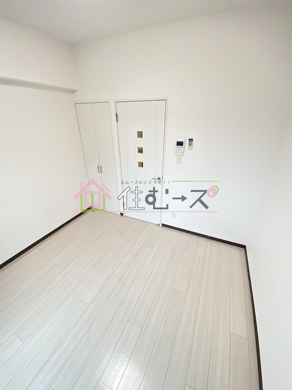 U-ro鶴橋駅前 リビング