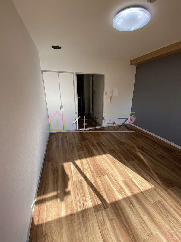 ロイヤルハイム リビング