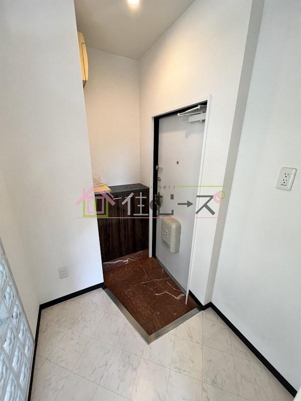 レクシア鶴ヶ丘 玄関