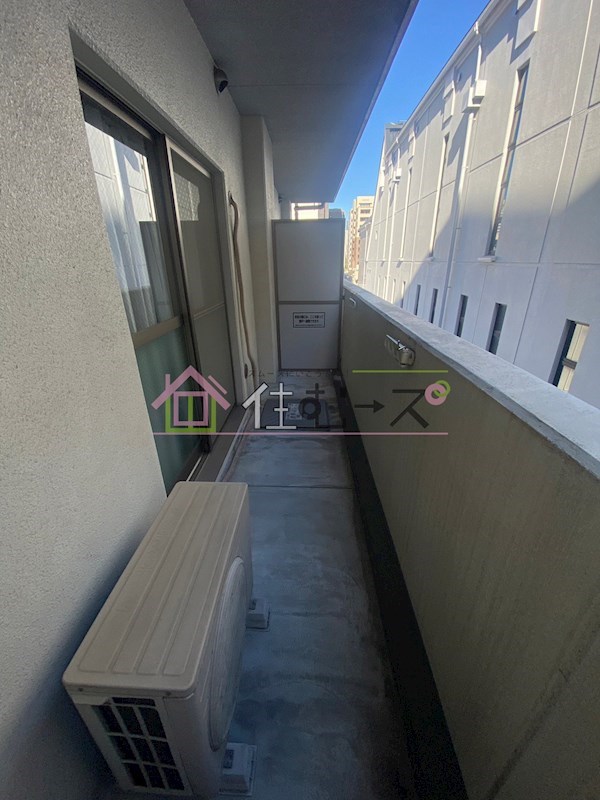 インペリアル靭本町 ベランダ