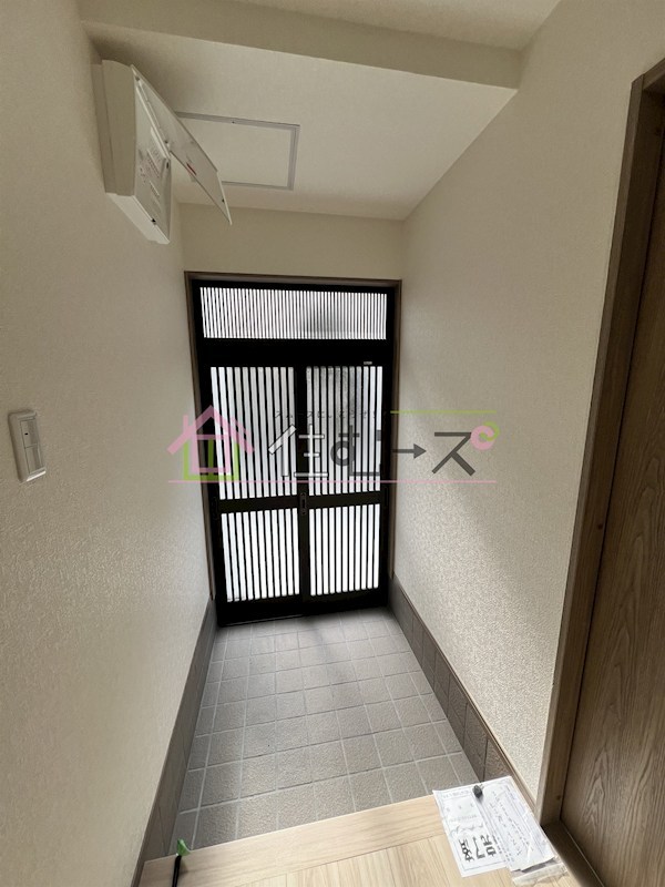 昭和町2貸家 玄関