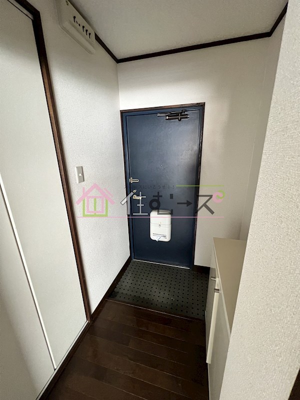 EIMIレジデンス 玄関