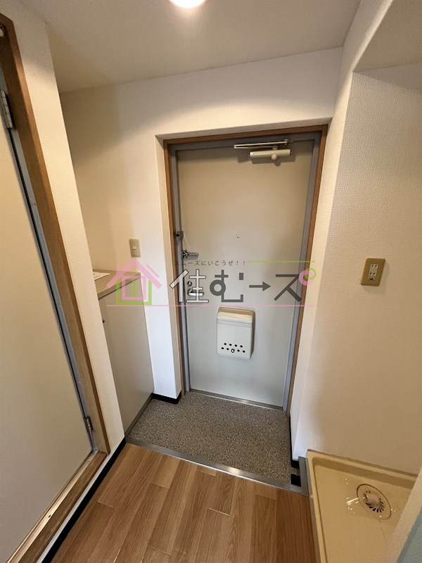 エスリード天王寺 玄関