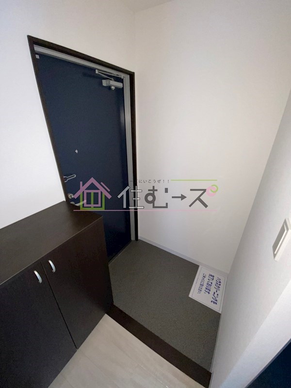 ELLE難波WEST 玄関