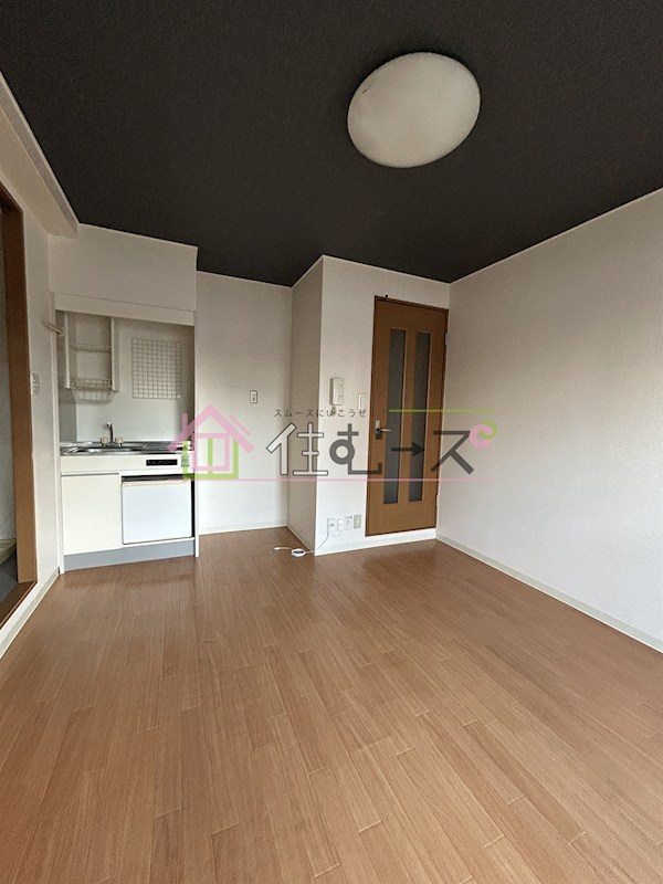 ラシーヌ山坂 リビング