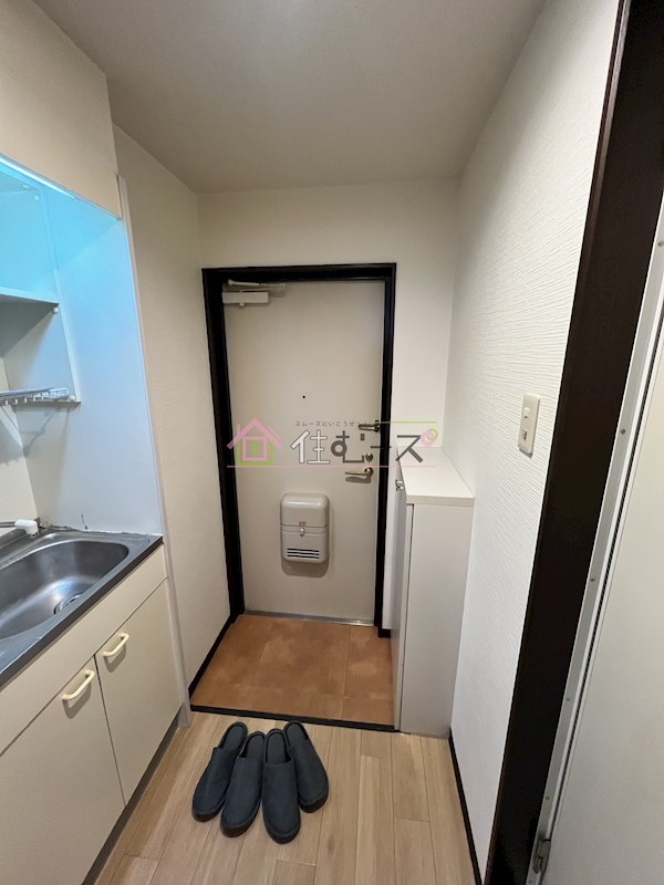 インターナショナル上汐 玄関