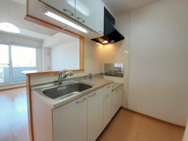 カーサ　グラシオッソ キッチン