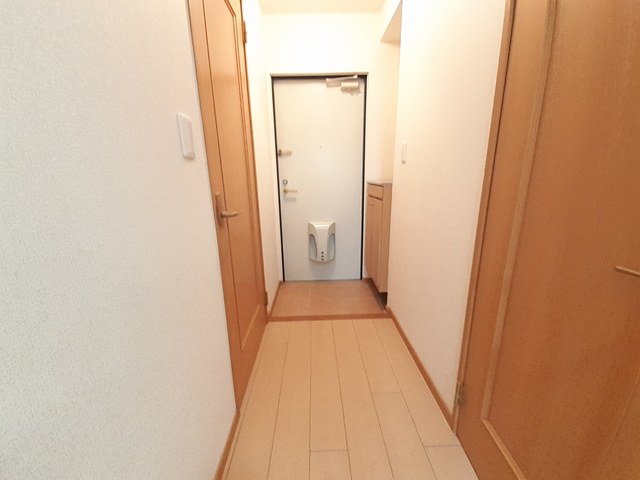 ハピネス浦江 玄関