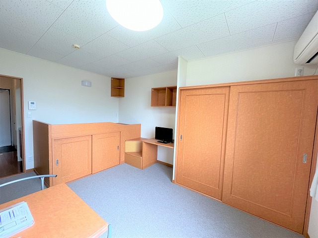 レオパレス中央公園 ベッドルーム