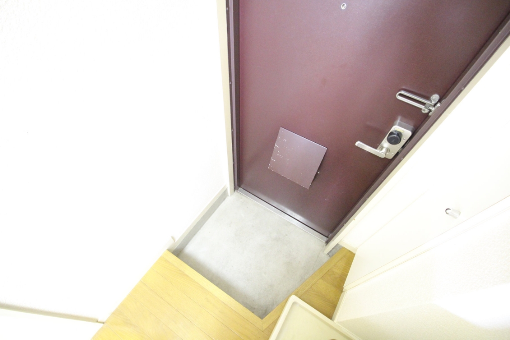 レオパレス藤本Ⅱ 玄関