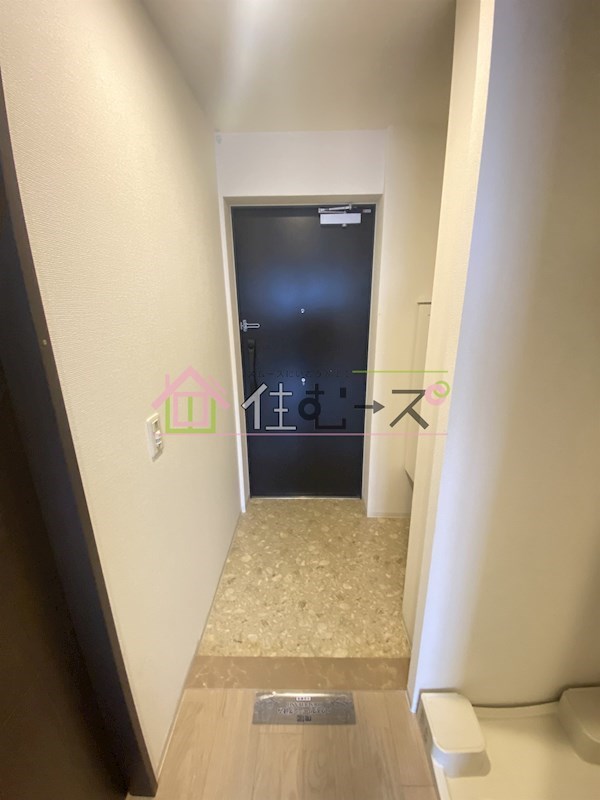 ブリリアント大阪西 玄関