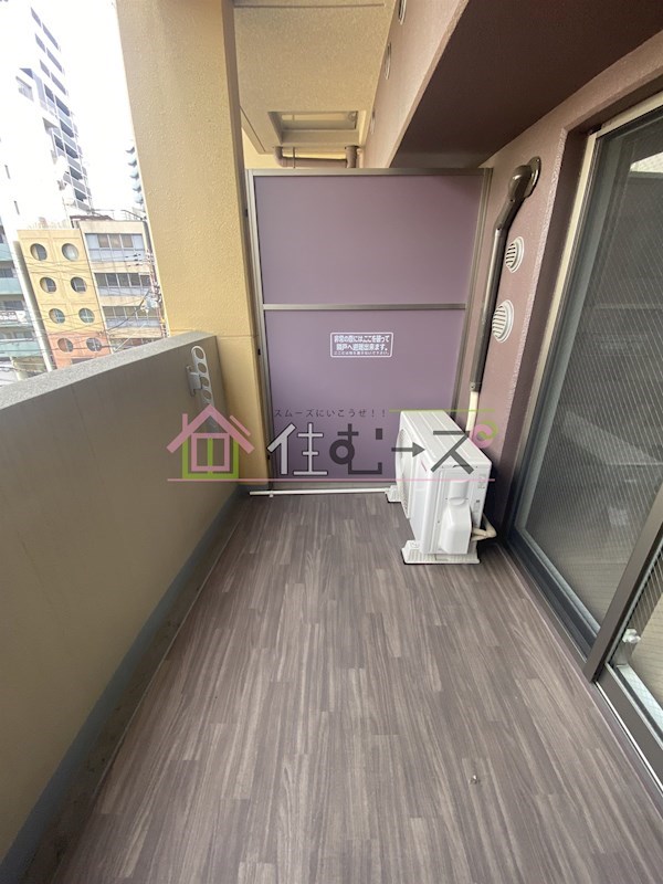 ブリリアント大阪西 ベランダ