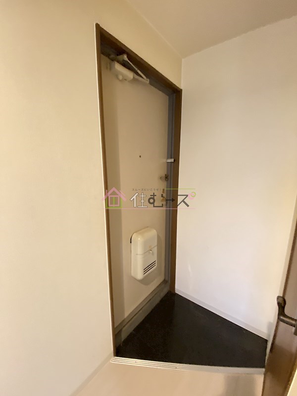 オーキッドコート北堀江 玄関