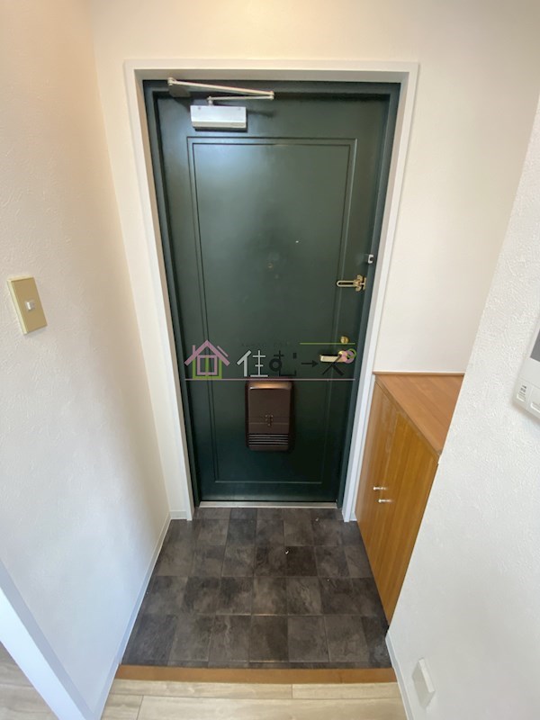 千林ロイヤルハイツ 玄関