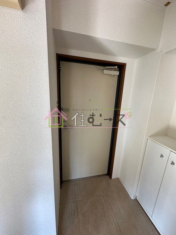 ヒルトップハイム桜川 玄関